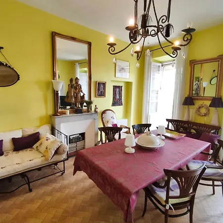 2-bedroom With Balcony And Sea View Apartament *