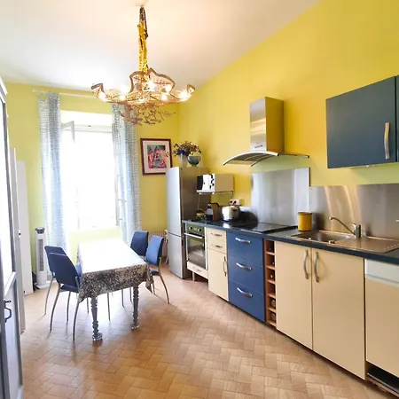 Apartment 2-bedroom With Balcony And Sea View Ajaccio (Corsica)